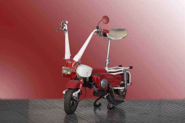 Ciclomotor-Carnielli-Motograziella-de-1971-Pieza-del-Mes-en-el.jpg