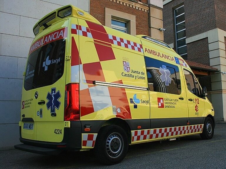 Colision-entre-turismo-y-camion-deja-herida-a-mujer-en.jpg